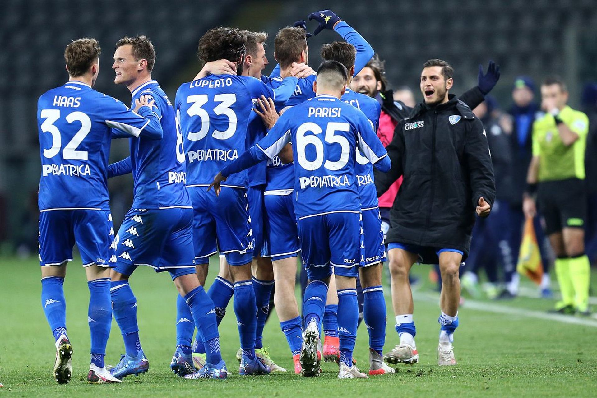 全队助攻数 全队助攻数